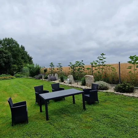 Przy Stawach Apartamenty&agroturystyka * Pobiedna