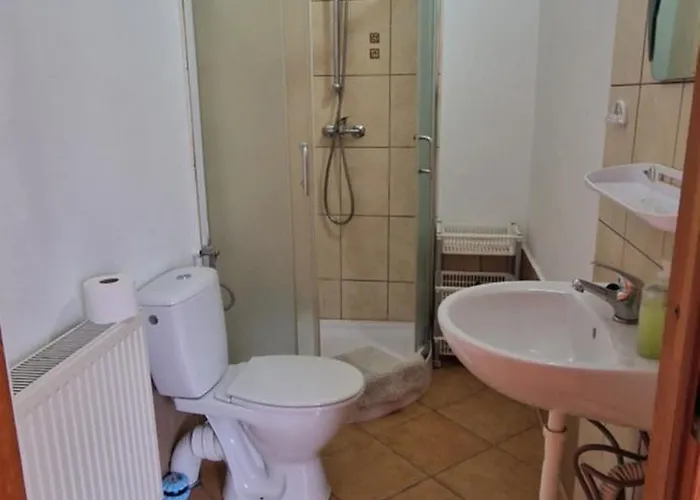 아파트 Przy Stawach Apartamenty&agroturystyka 포비에드나