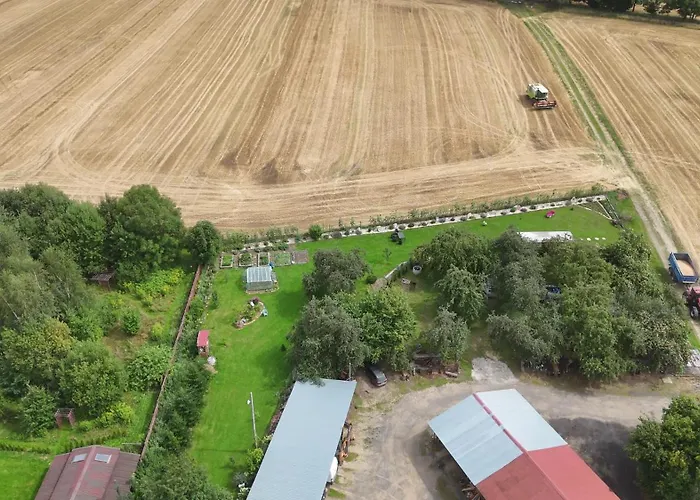 Przy Stawach Apartamenty&agroturystyka 포비에드나